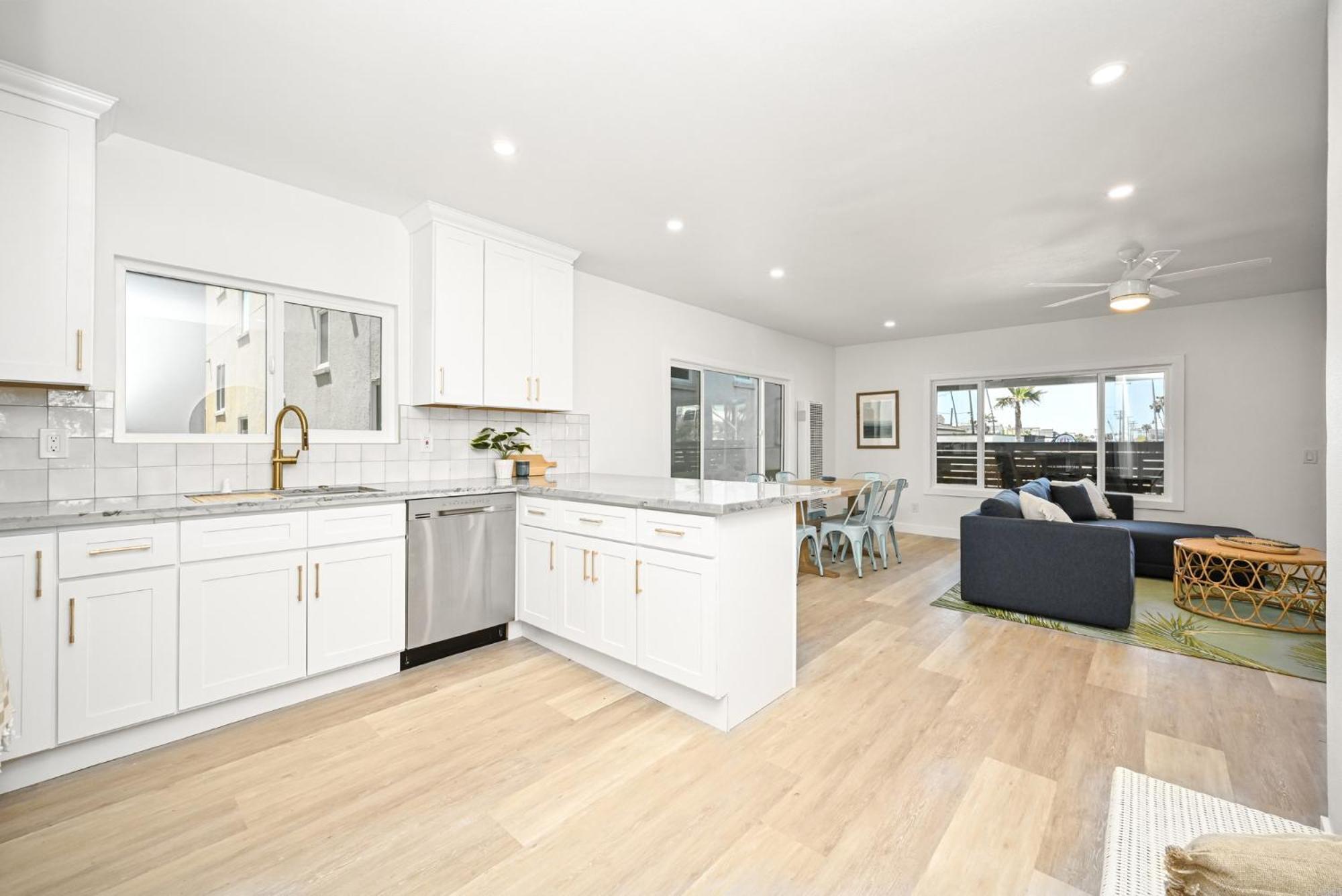 Brand New Home By The Beach & Historic Sunset Water Tower Sunset Beach Exterior photo